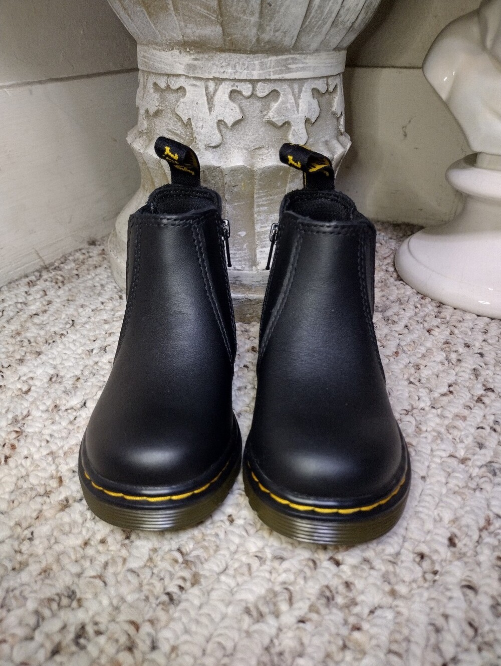 Dr. Martens Toddler Black Leather Chelsea Boots Style#2976-New Without Tags - Picture 3 of 8